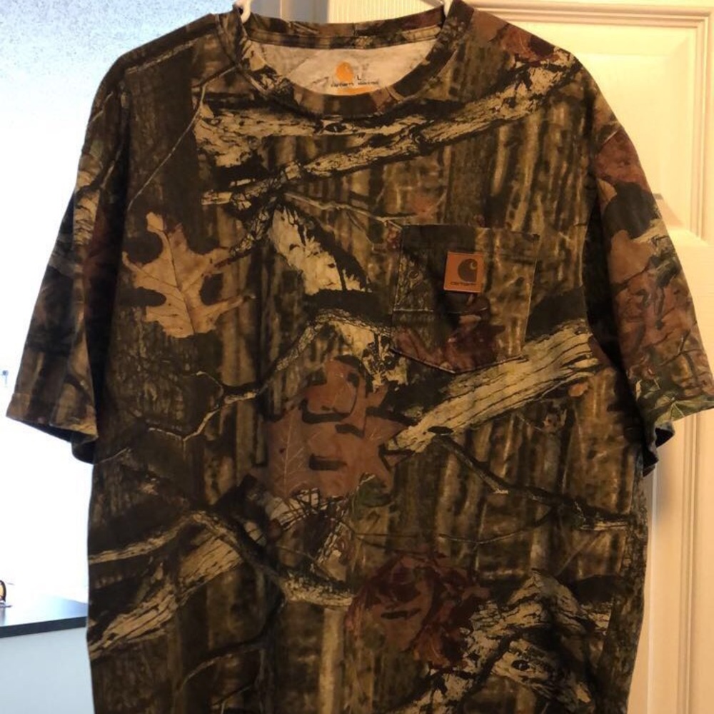 Camo Carhartt Men’s Large but fits like an XL